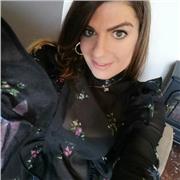 Laureata in economia impartisce lezioni private di matematica, economia aziendale, diritto ed economia politica